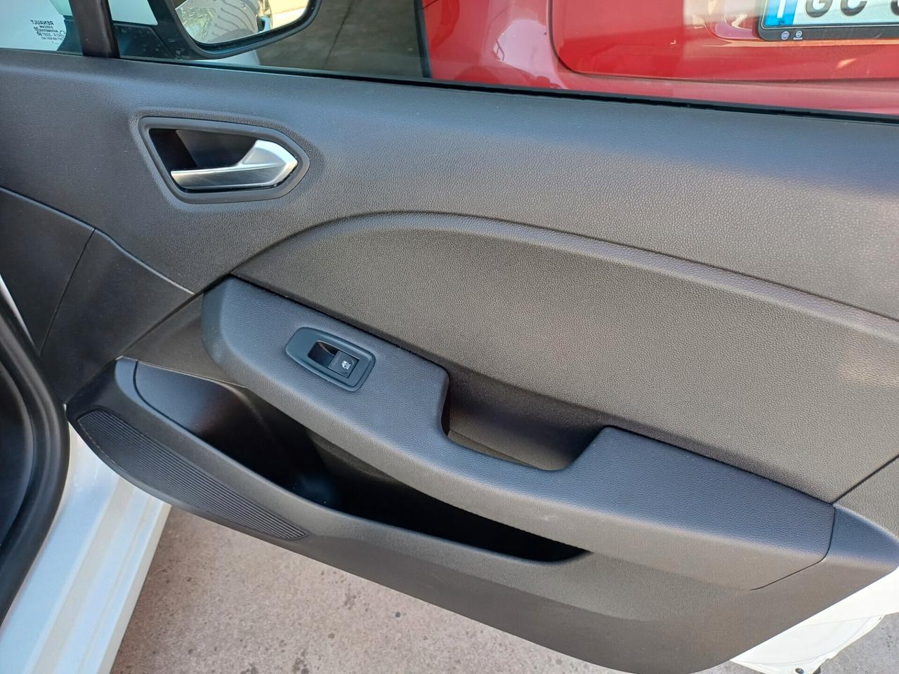 Renault Clio TCe 90 (ADATTA PER NEOPATENTATI)