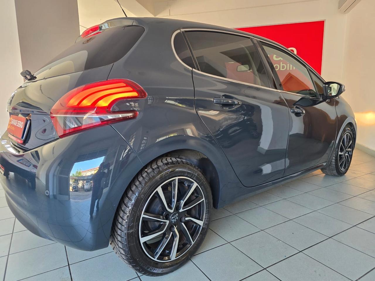 Peugeot 208 BlueHDi 75 5 porte Allure