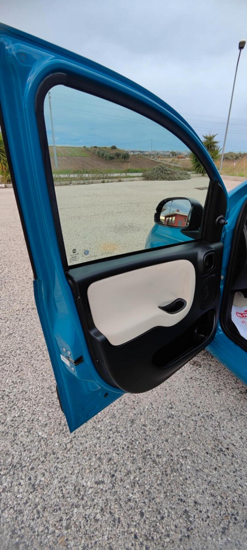 Fiat Panda 0.9 TwinAir Turbo Natural Power Lounge