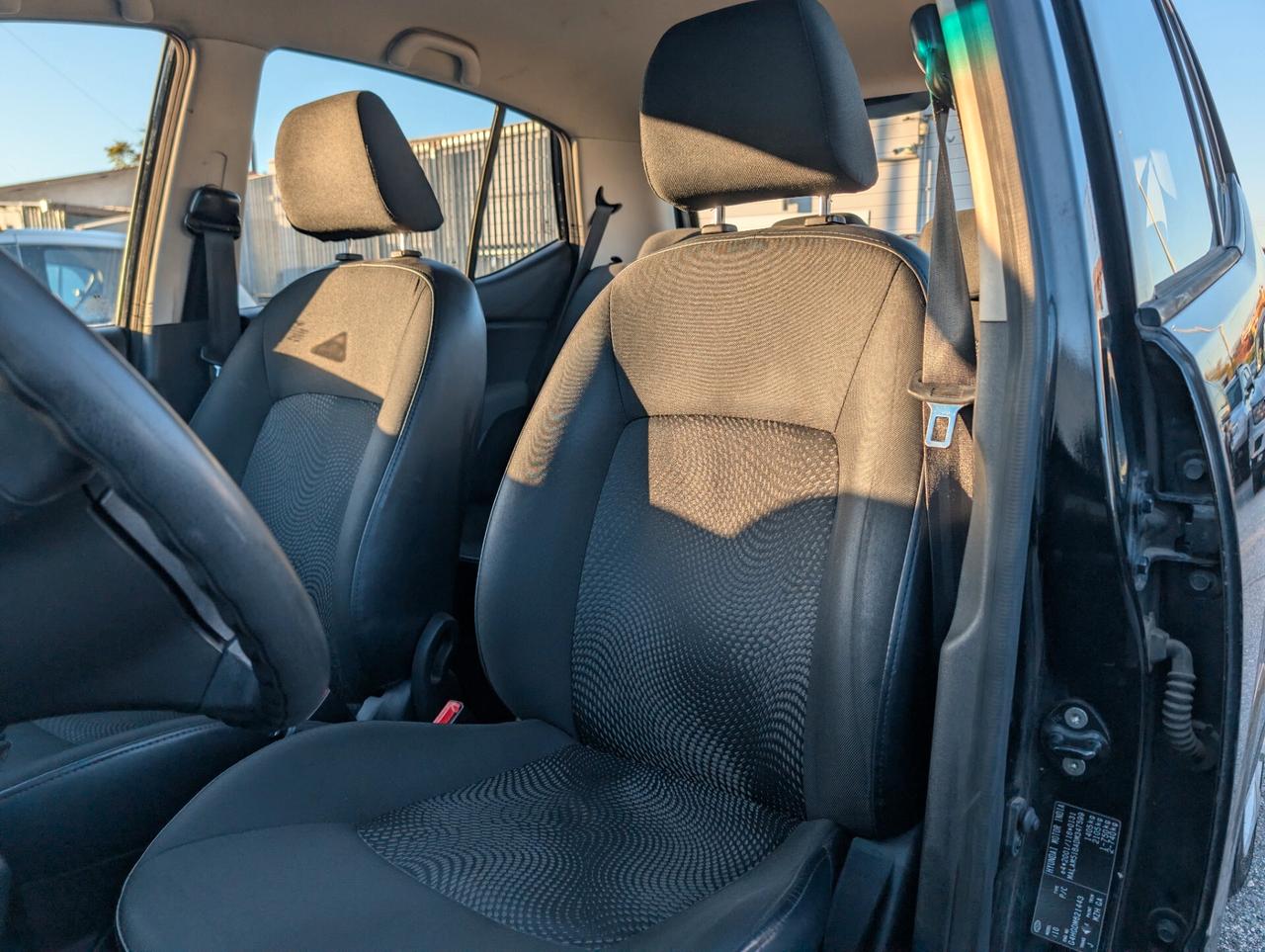 Hyundai i10 1.1 12V BlueDrive GPL Sound Edition