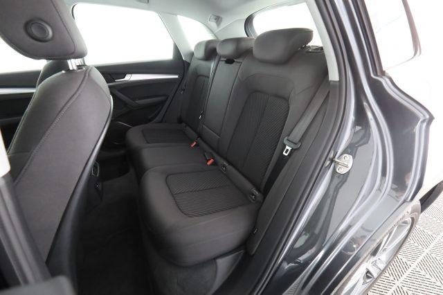 AUDI Q5 Q5 40 TDI quattro S tronic Business