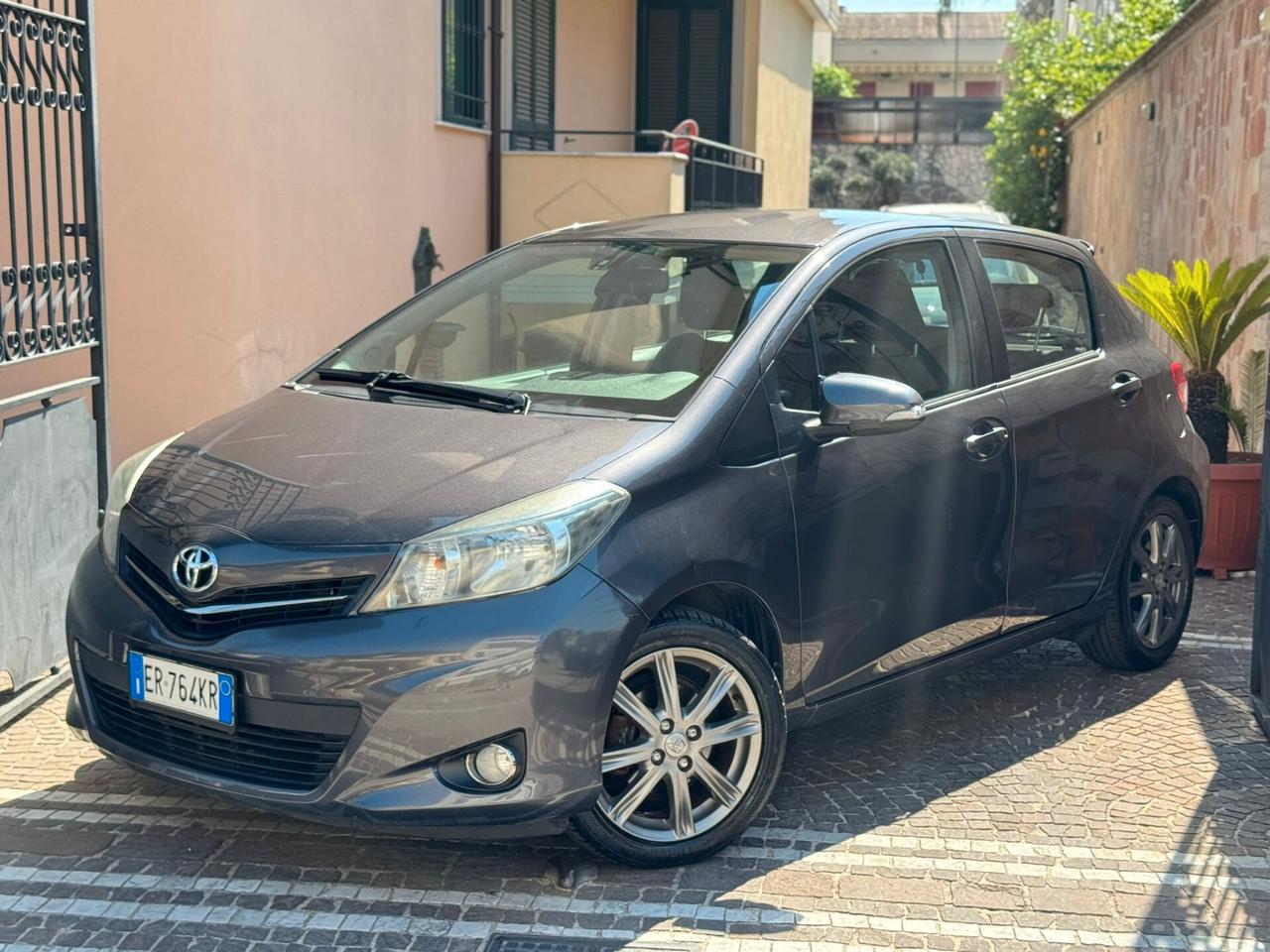 Toyota Yaris 1.3 5 porte Lounge