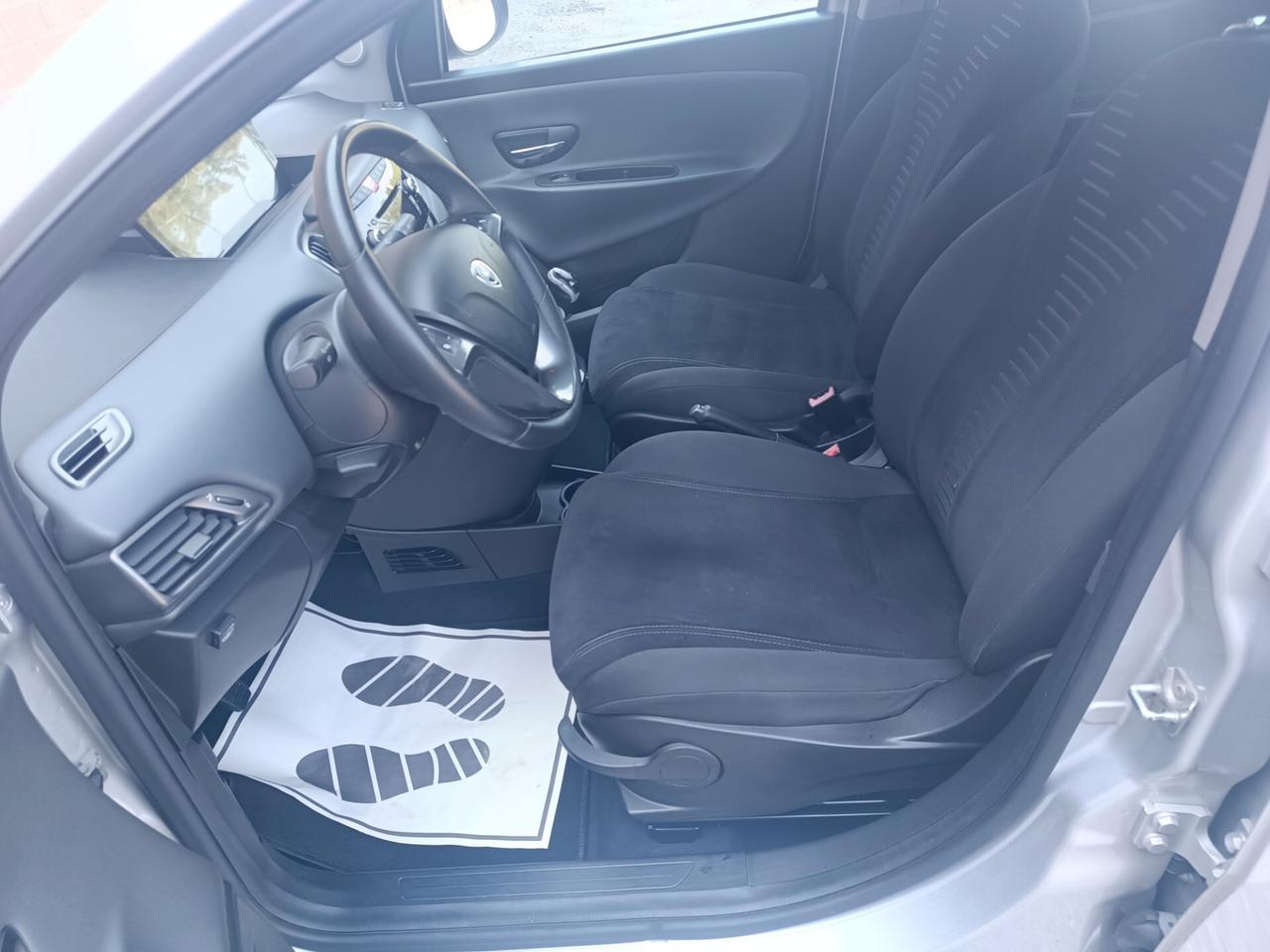 Lancia Ypsilon 1.2 69 CV 5 porte GPL Ecochic Gold