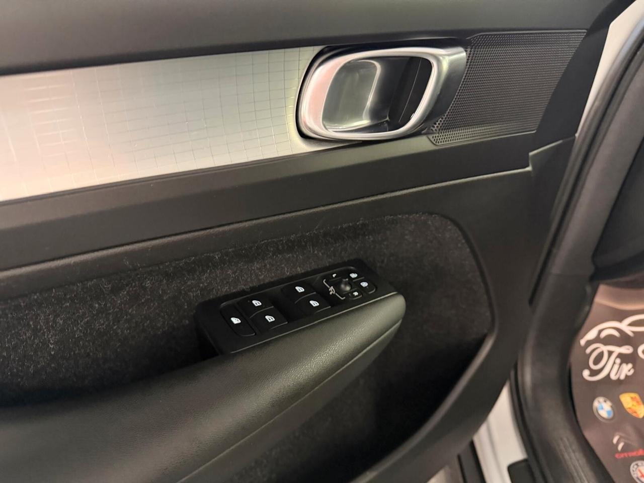 VOLVO XC 40 D3 GEARTRONIC 2.0 150CV PELLE NAVI CAM ANNO 2020