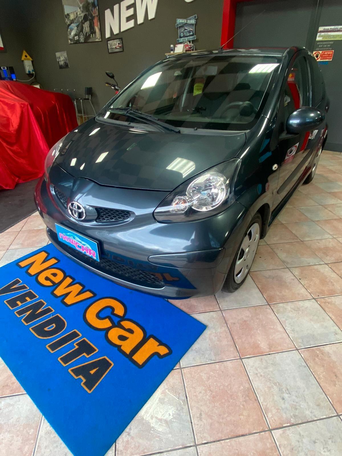 Toyota Aygo 1.0 12V VVT-i 5 porte