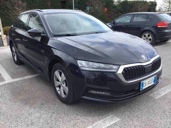Skoda Octavia 2.0 TDI EVO SCR 150 CV DSG Wagon Executive