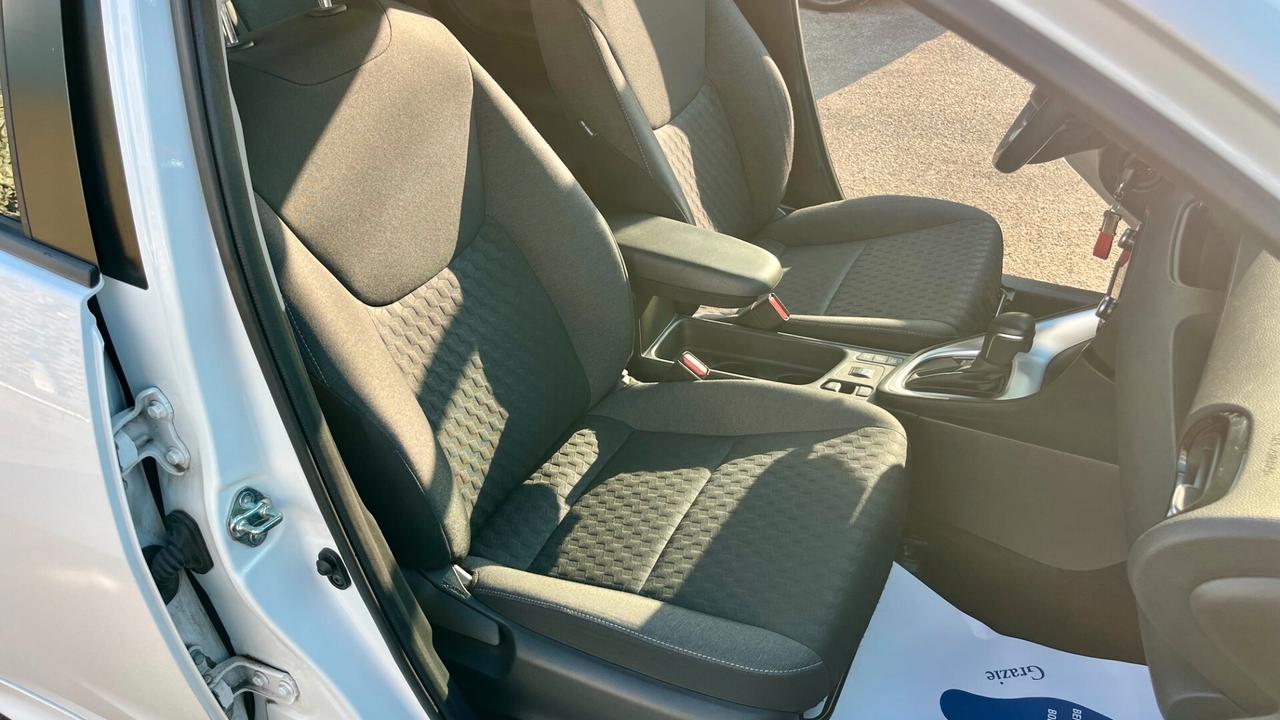 Toyota Yaris 1.5h Active " NON VINCOLI / TAGLIANDI TOYOTA "
