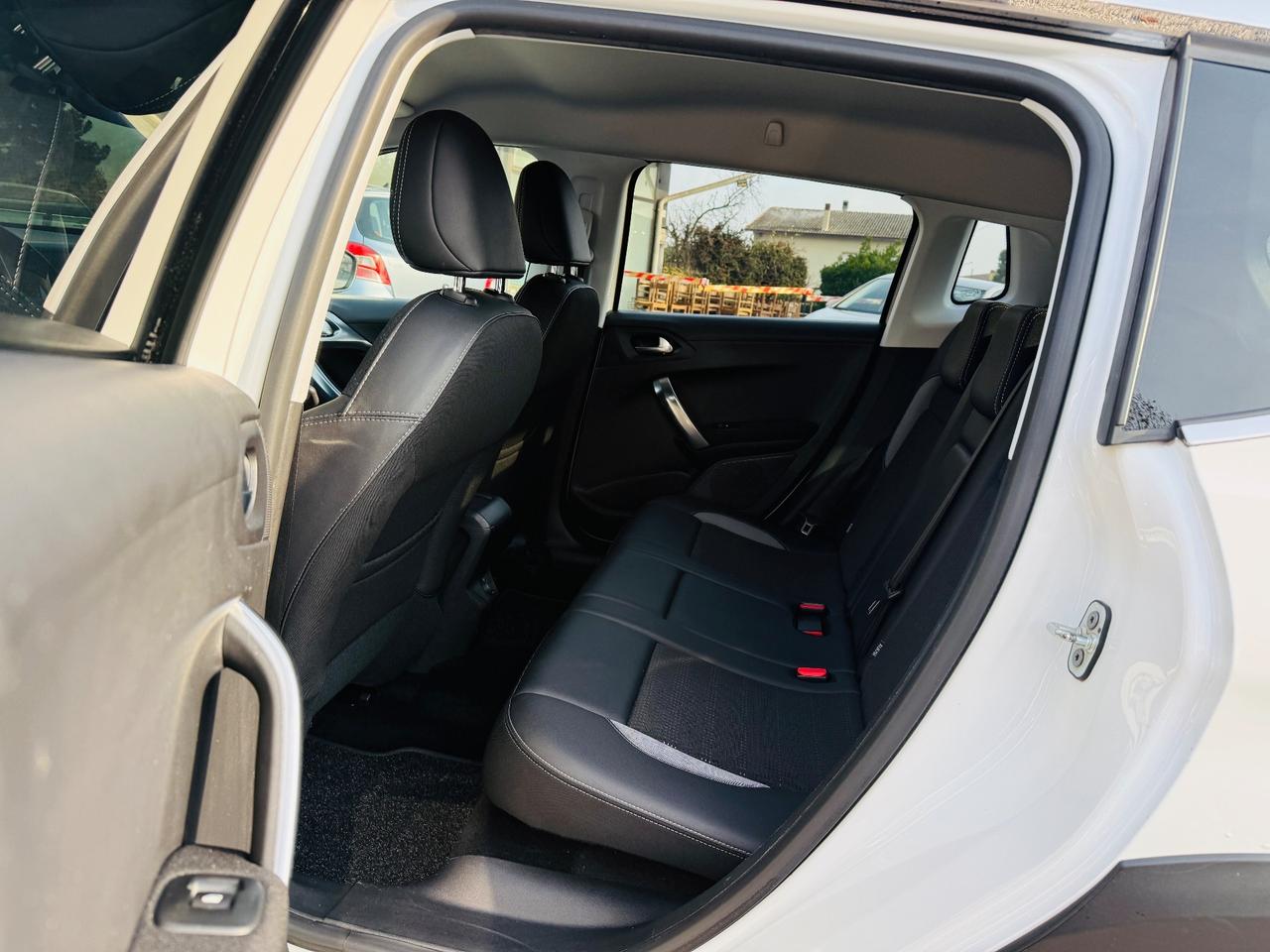 Peugeot 2008 BlueHDi 120 EAT6 S&S Allure Ok nEOPATENTATI