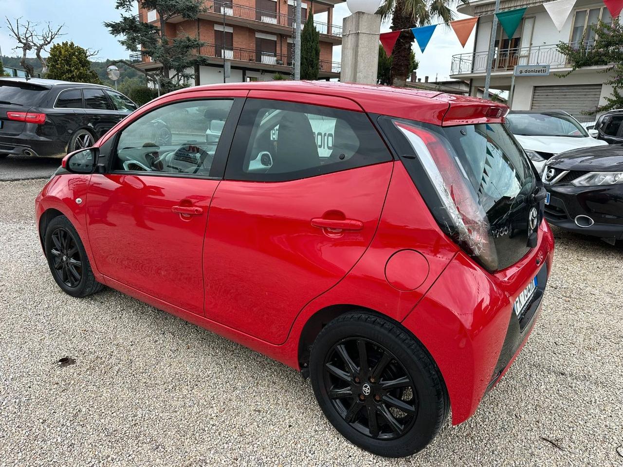 Toyota Aygo 5 Porte Aygo 5p 1.0 x-cool my15