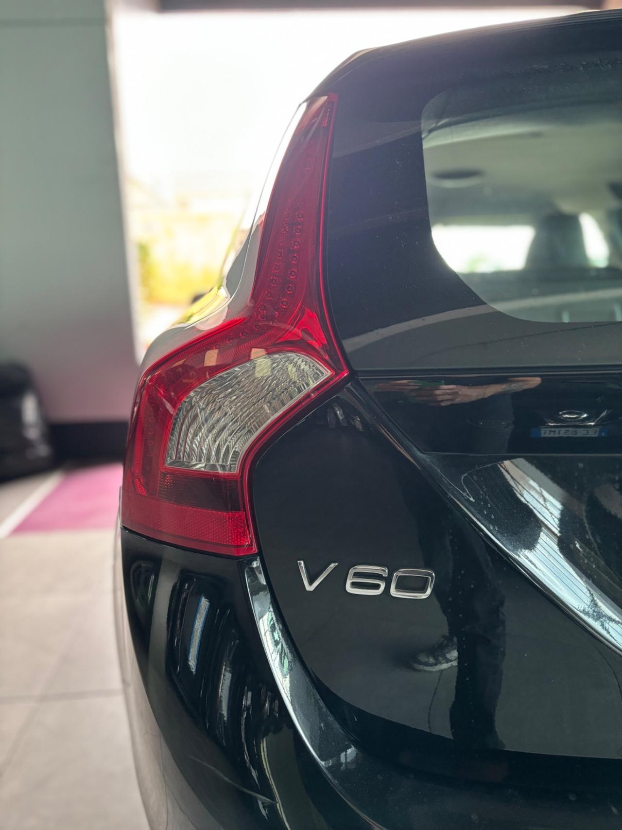 Volvo V60 D3 Geartronic Summum