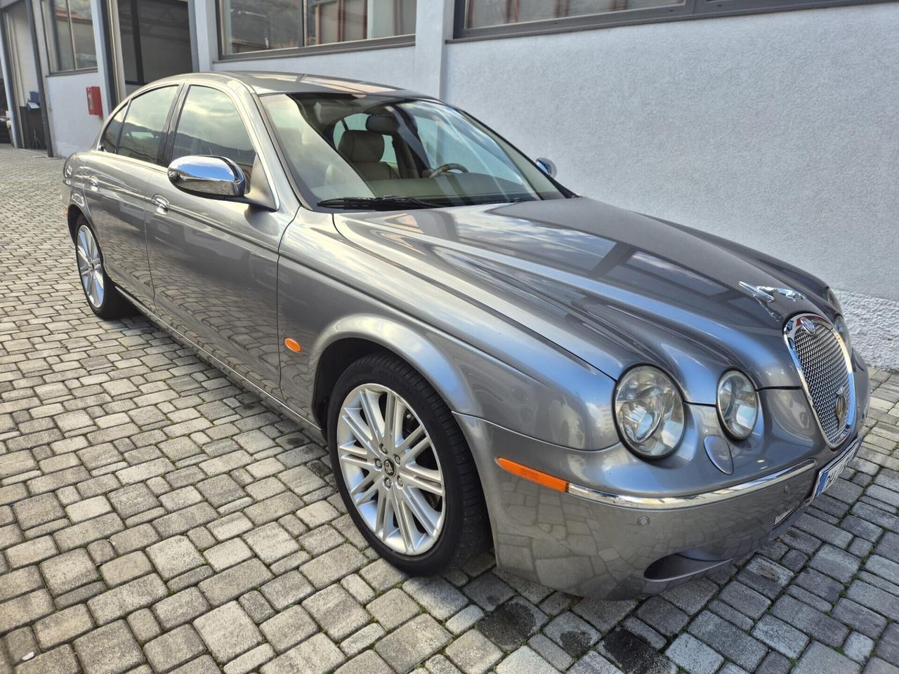 Jaguar S-Type 2.7 diesel V6 Executive- cambio auto