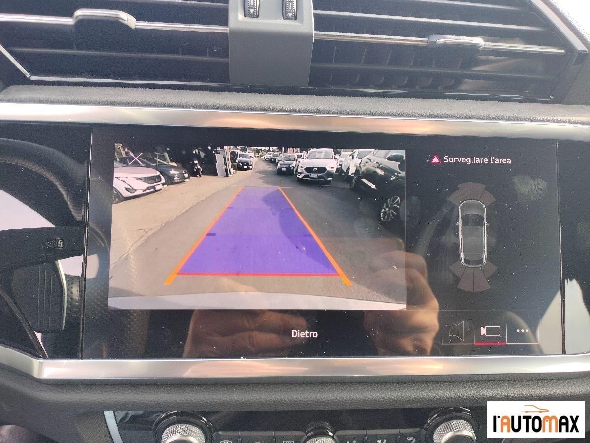 AUDI - Q3 Sportback RS 2.5 quattro s-tronic