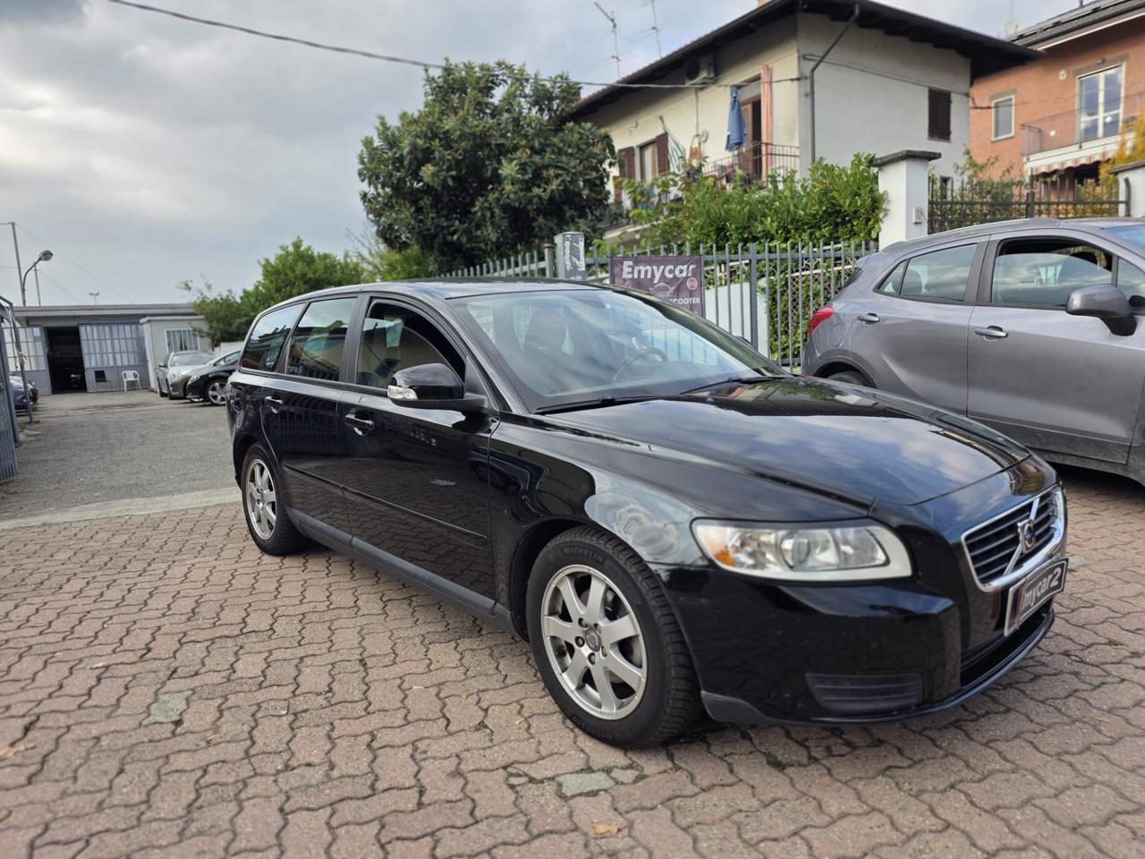 Volvo V50 D2 R-design