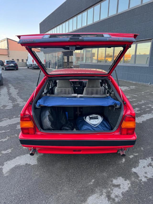 LANCIA Delta 2.0i.e. turbo 8V HF integrale