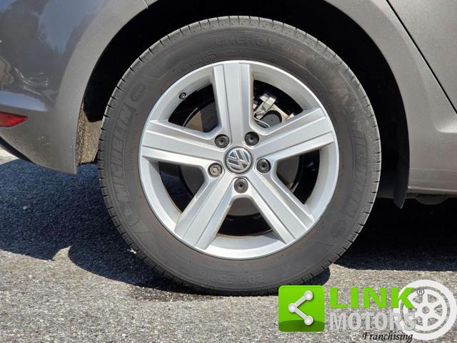 VOLKSWAGEN Golf TGI 110CV Highline DSG