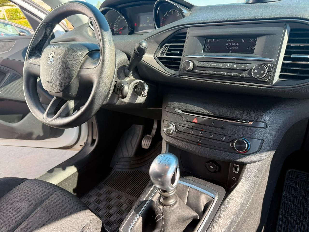 Peugeot 308 1.6 HDi 115 CV S&S Allure