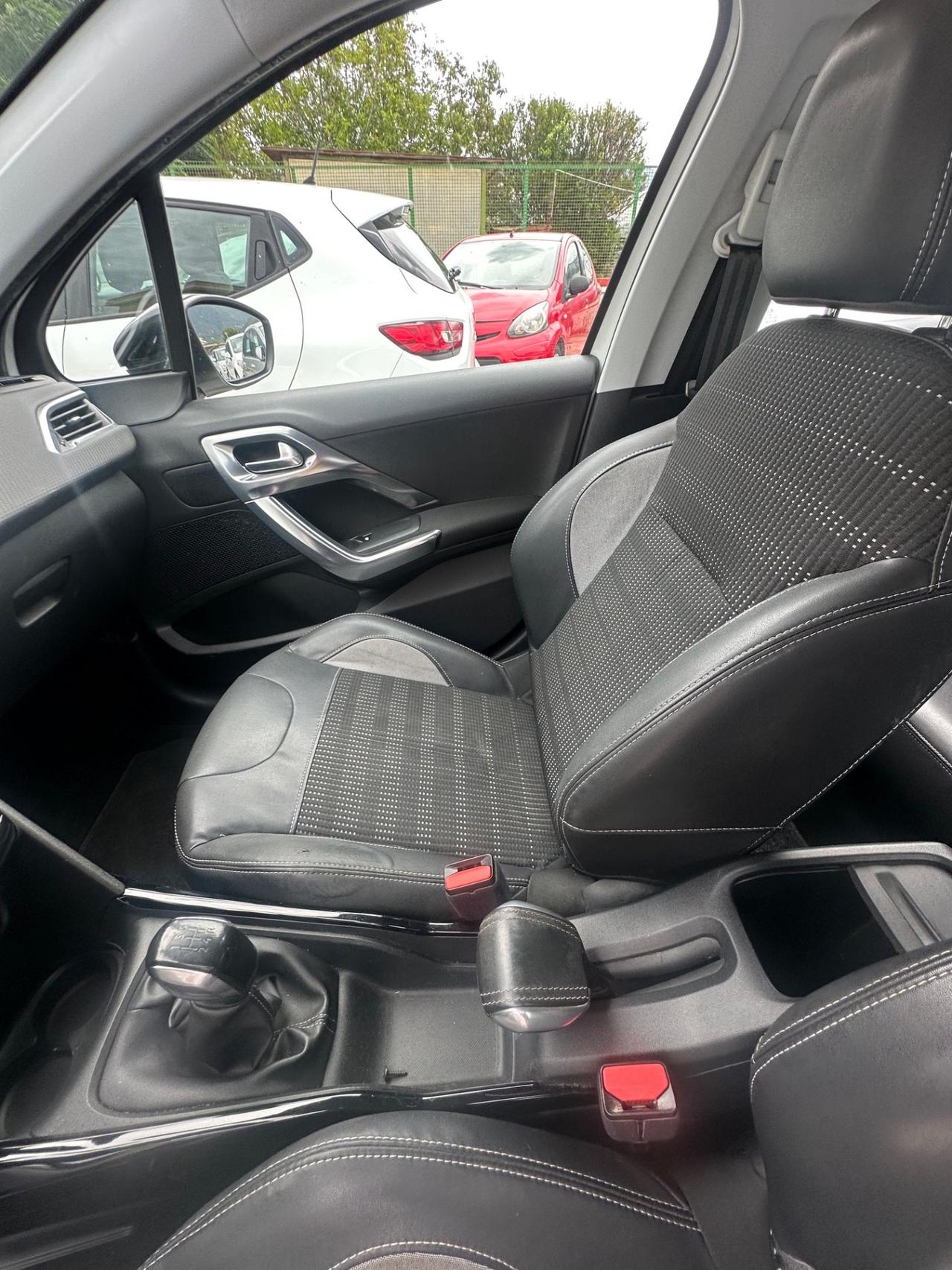 Peugeot 2008 PureTech 82 Allure