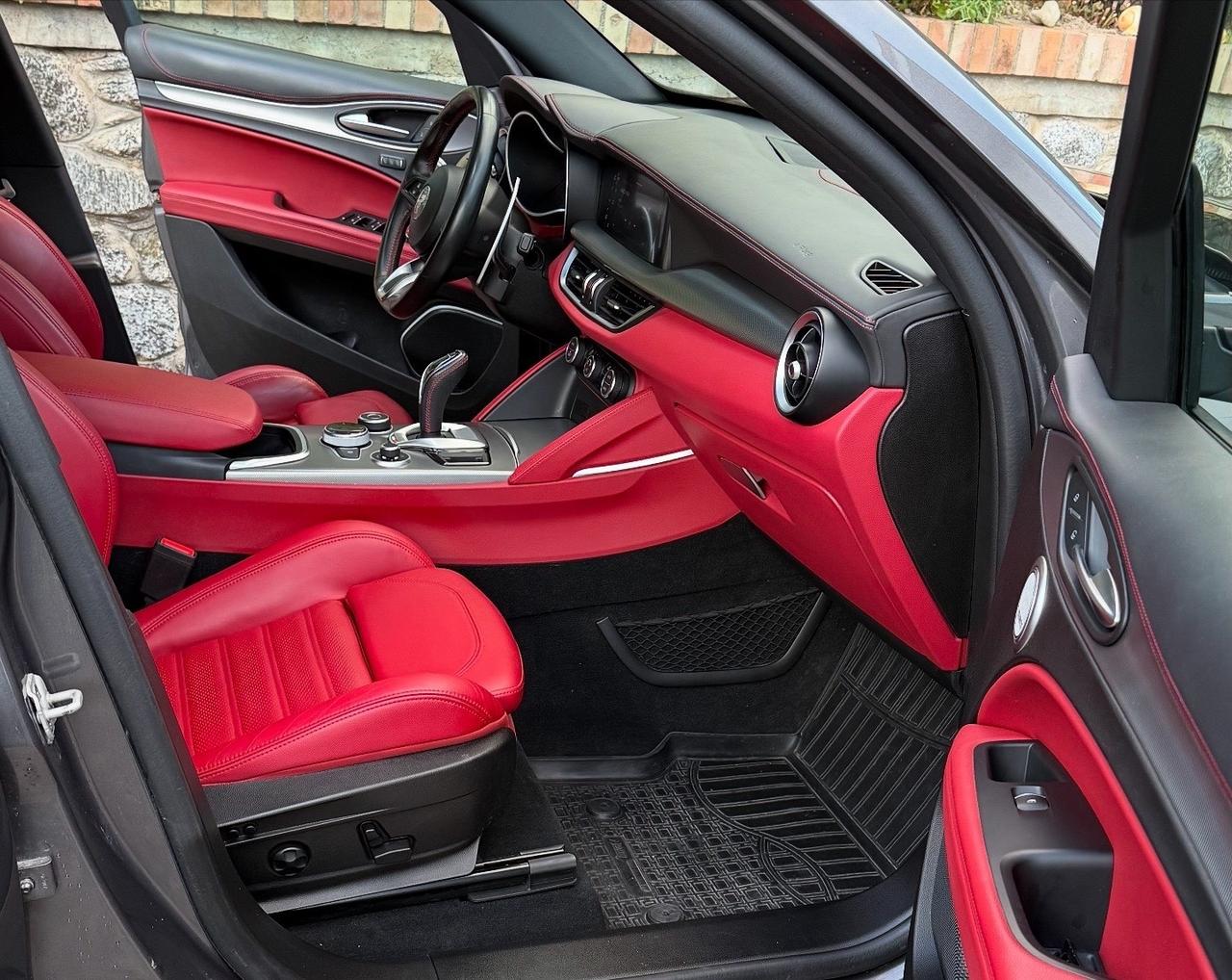 Alfa Romeo Stelvio 2.2 Turbodiesel 210 CV AT8 Q4 Veloce