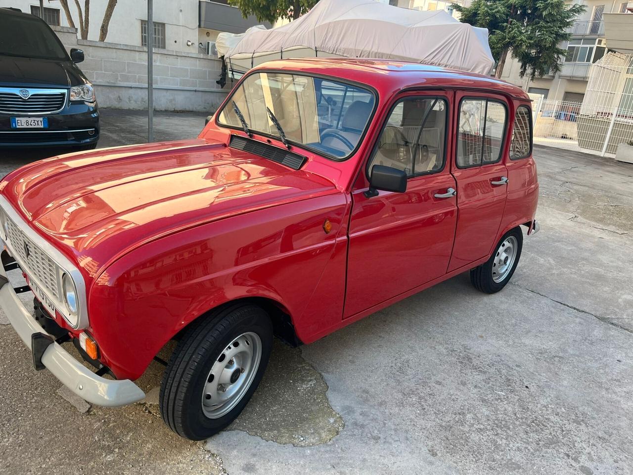 Renault 4 TL (112C00 1) - RESTAURATA IN MANIERA MANIACALE