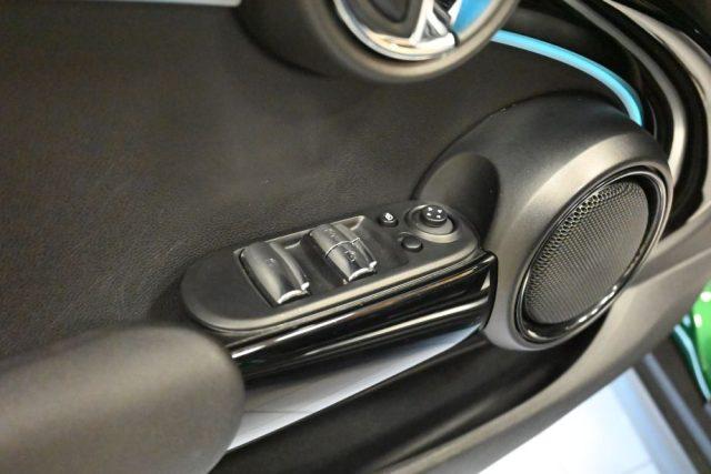 MINI Cooper C Cabrio 1.5 F57 1.5 ESSENTIAL AUT.NAVI CAM CRUISE LED FULL