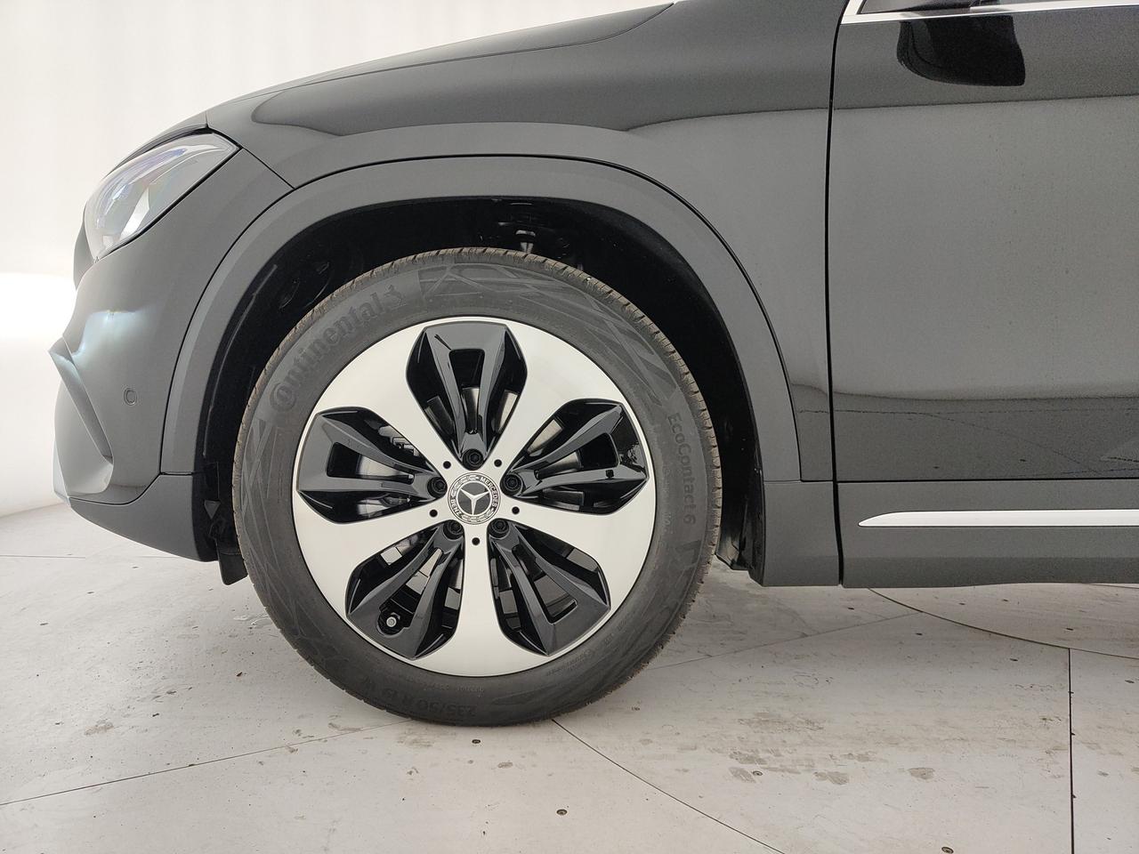Mercedes-Benz GLA 200 d