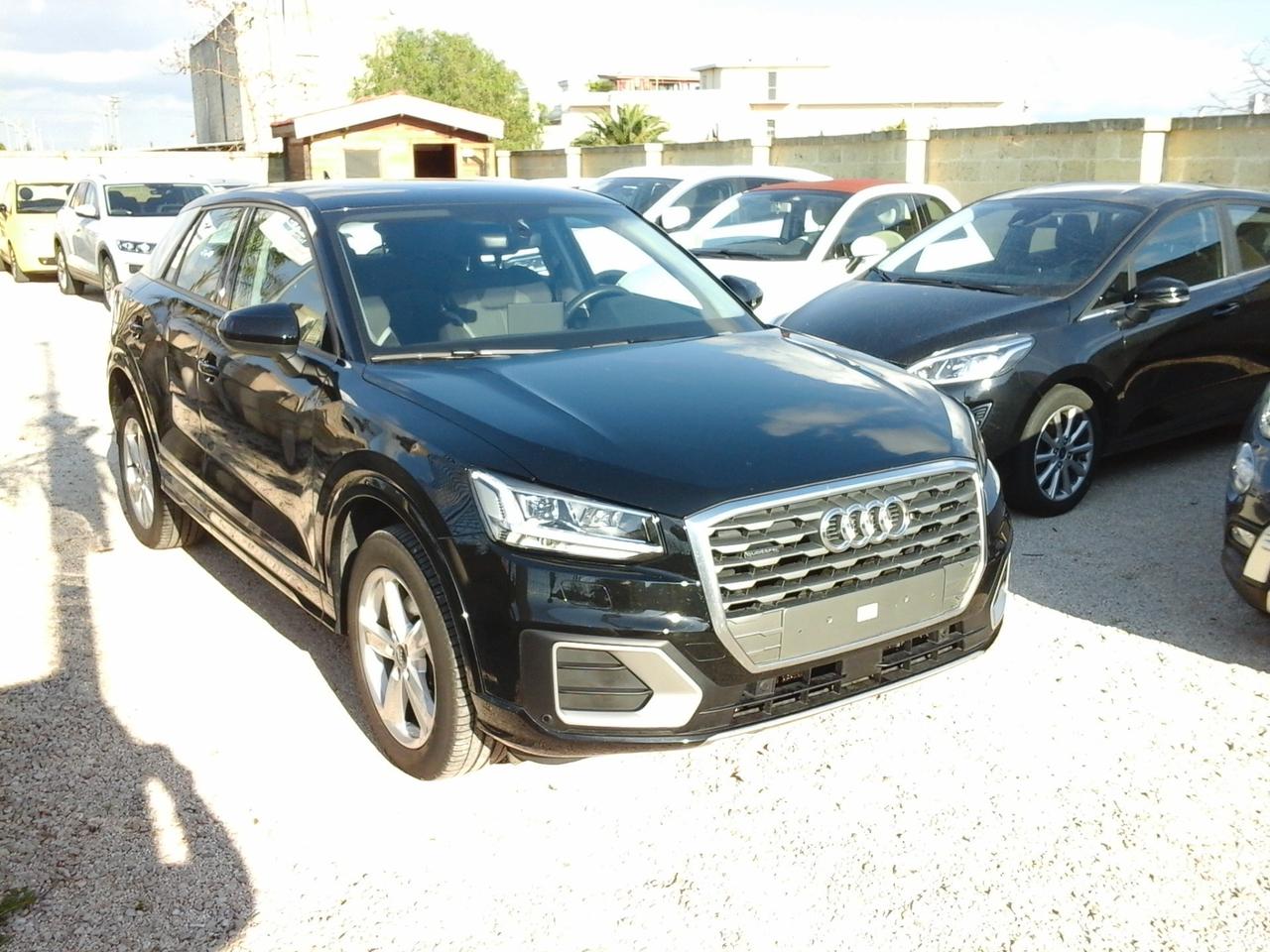 Audi Q2 2.0 TDI quattro S tronic Xeno Navy Sensori