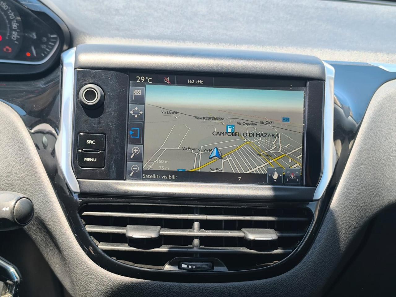Peugeot 208 1.4 HDi 68 CV Active 2015