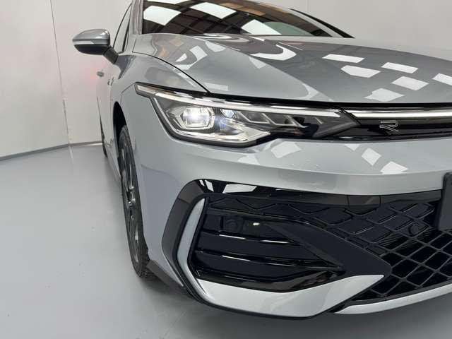 Volkswagen Golf 8.5 R-LINE 1.5 eTSI 115CV DSG MY2025 KM0 ONLYPROMO