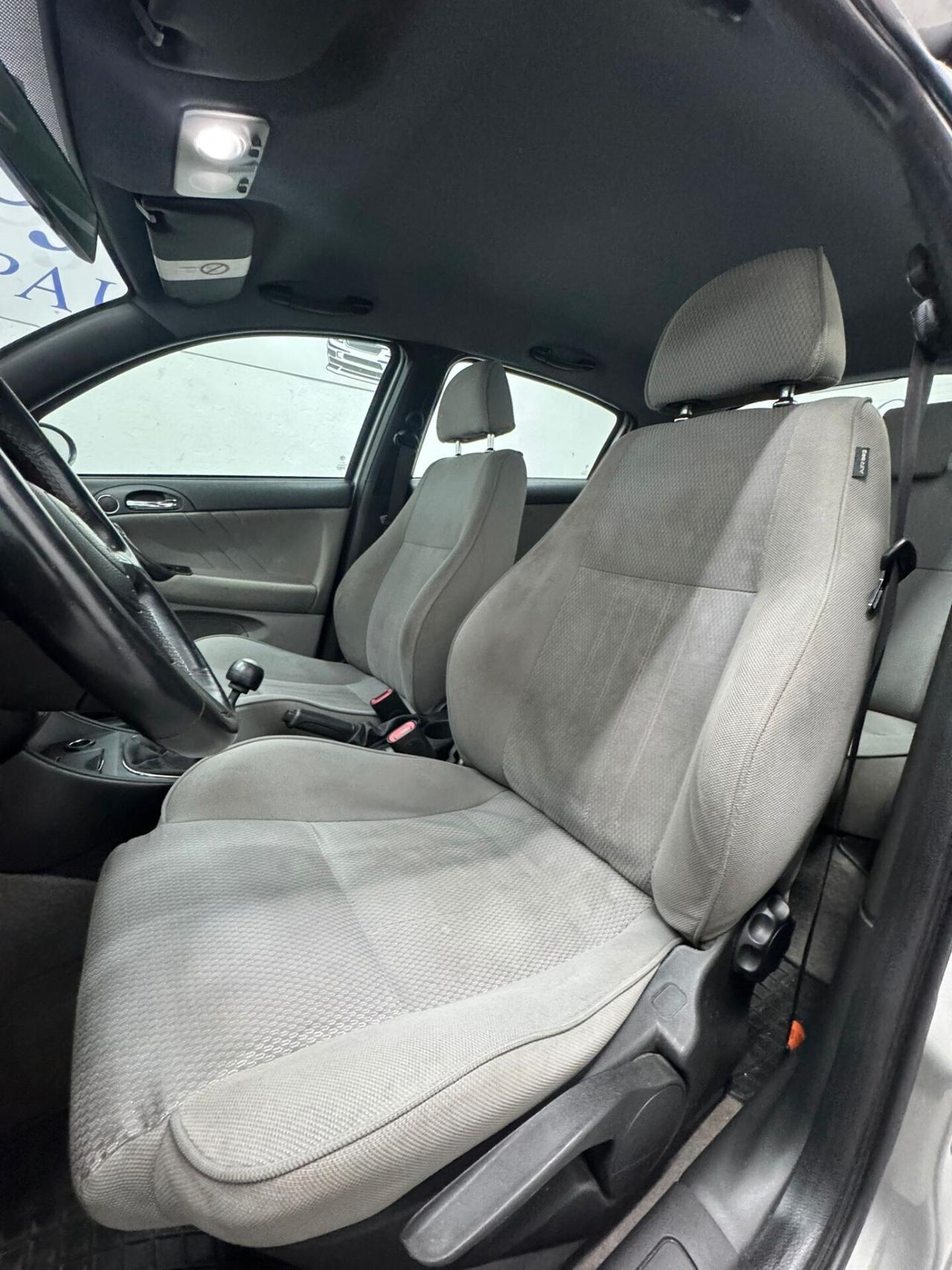 Alfa Romeo 147 1.9 JTD (120) 5 porte Exlusive