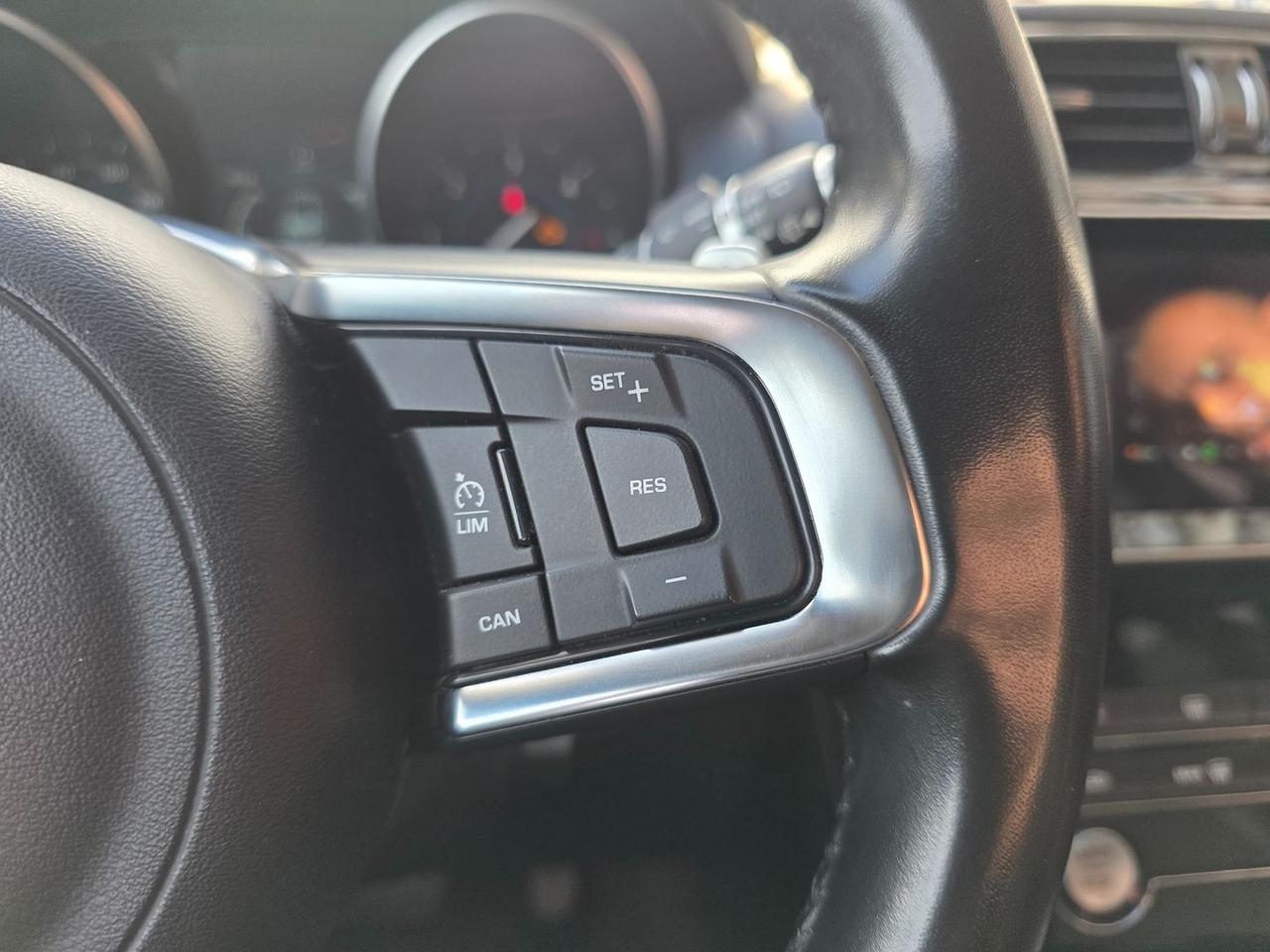 Jaguar F-Pace 2.0 20d Turbo R- #8356