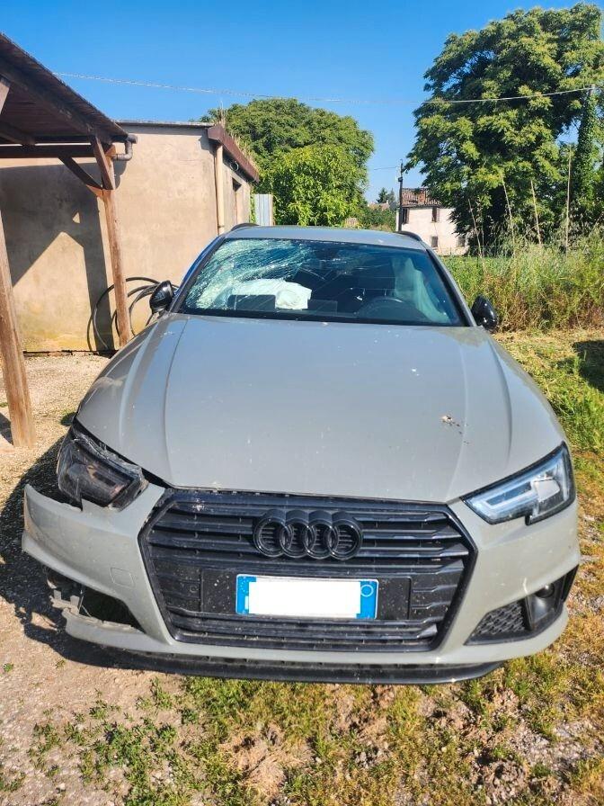 Audi A4 Avant 40 TFSI S tronic S line edition