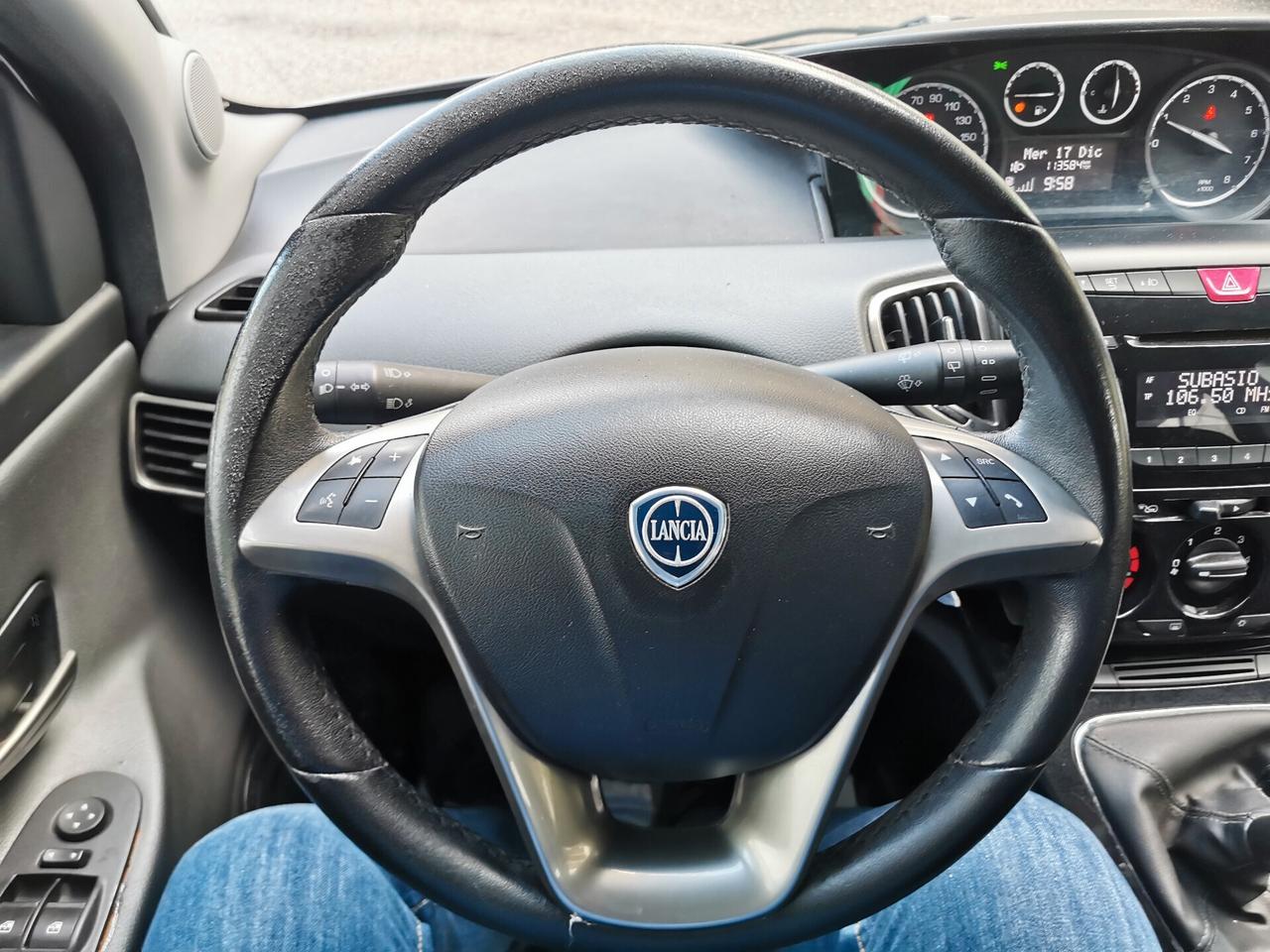 Lancia Ypsilon 0.9 TwinAir 85 CV 5 porte Metano Ecochic 30th Ann.