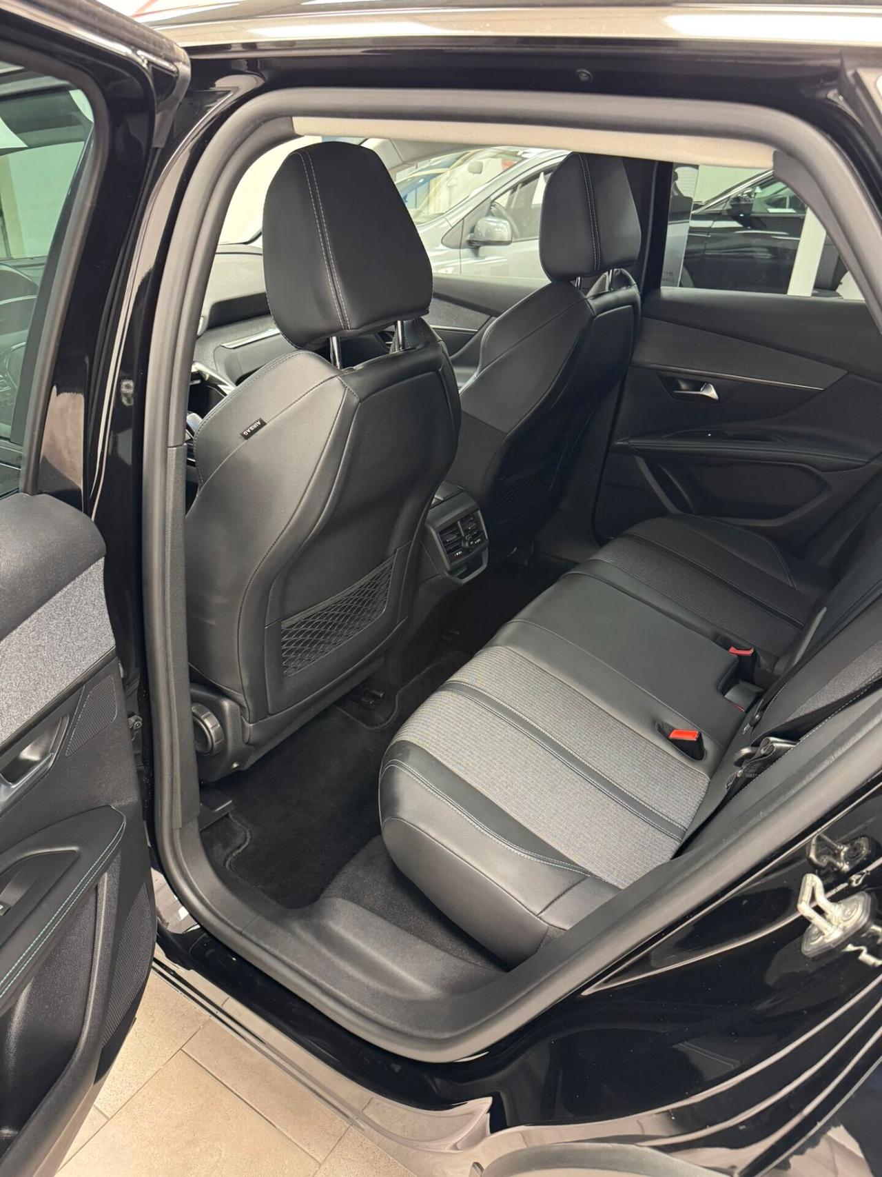 PEUGEOT 3008 BLUEHDI 130 CV S&S EAT8 ALLURE PACK 2022