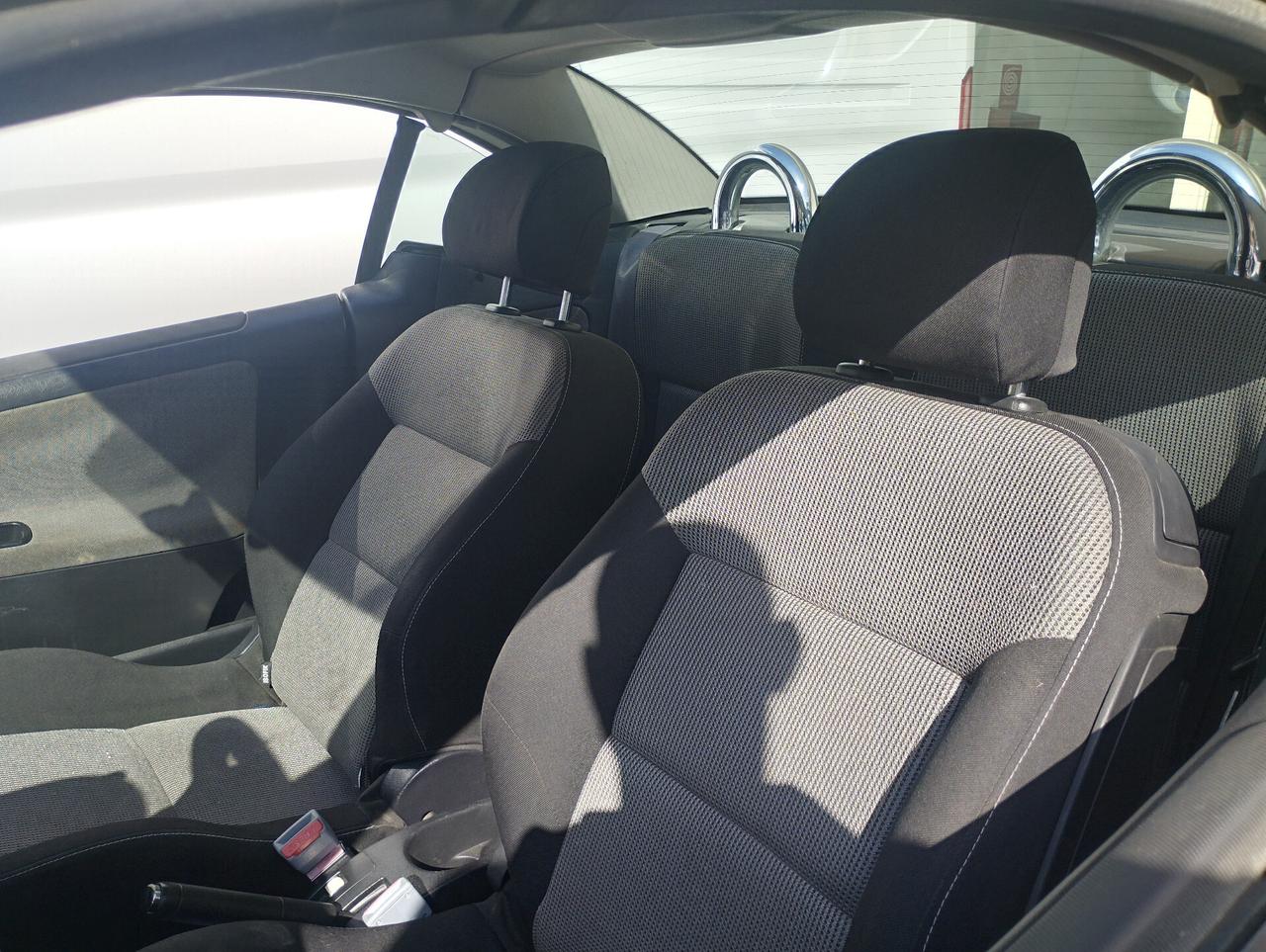 Peugeot 207 1.6 VTi 120CV CC
