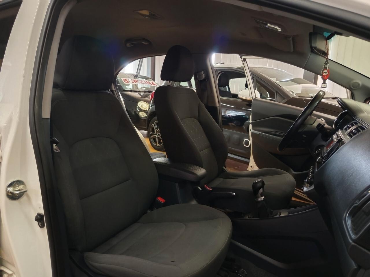 Kia Rio 1.1 CRDi 5p.S&S High Tech ok neopatentati