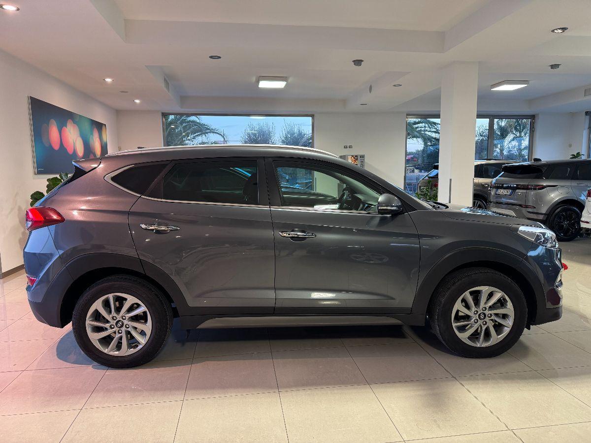 HYUNDAI - Tucson - 1.7 CRDi XPossible Solo 100.000km