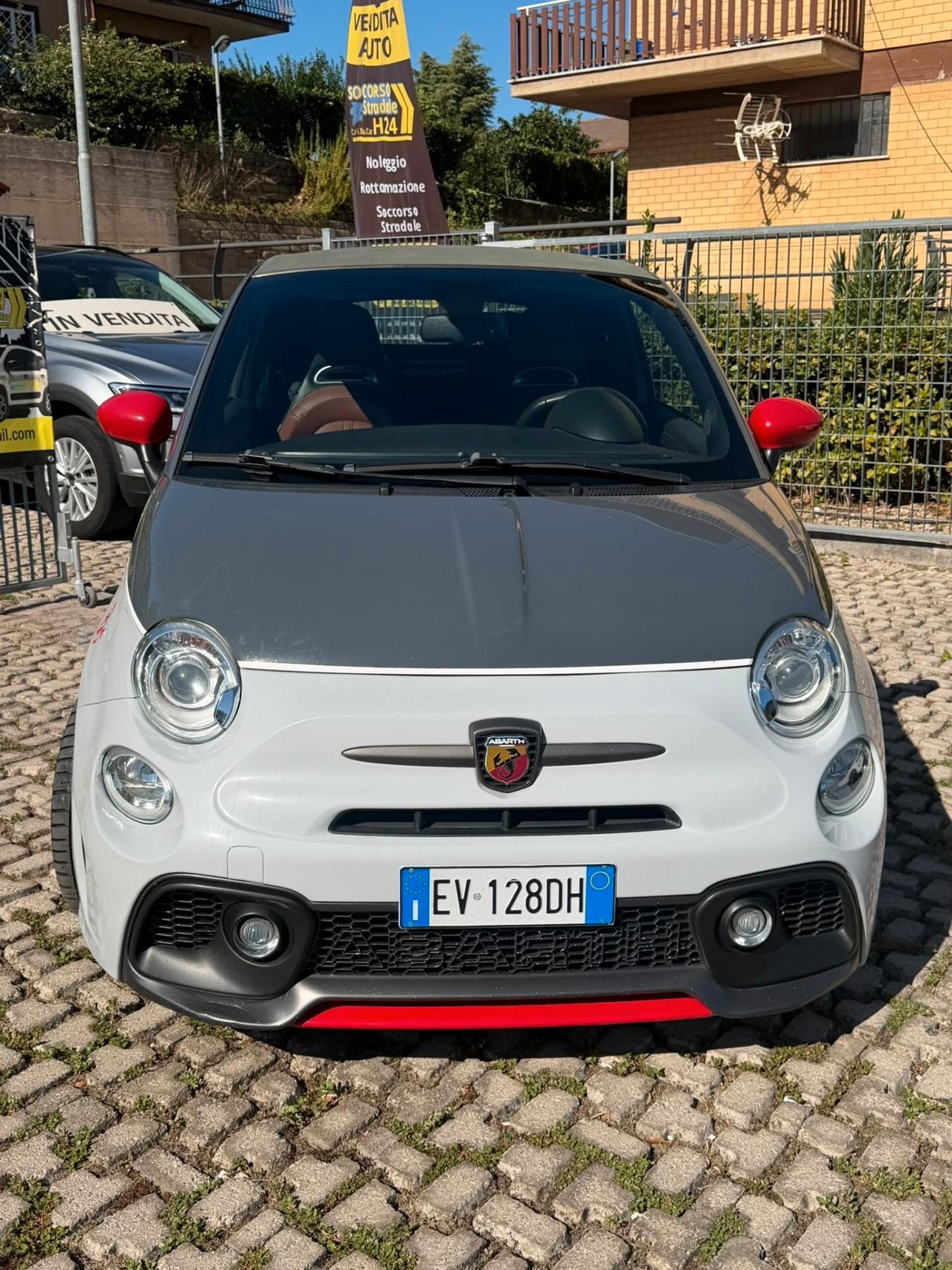 Abarth 500 C 1.4 Turbo T-Jet Custom