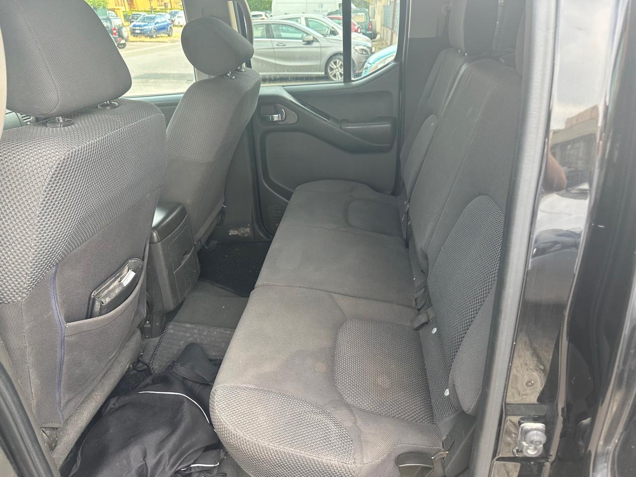 Nissan Navara 2.5 dCi 4 porte Double Cab Sport