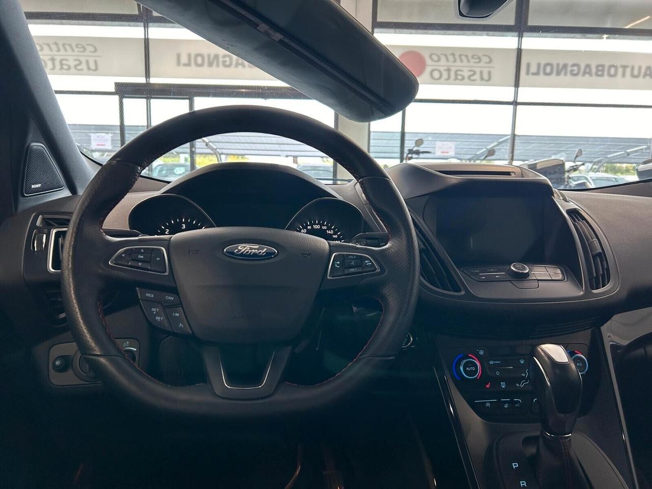 Ford Kuga ST-LINE 2.0 TDCI 4WD Powershift