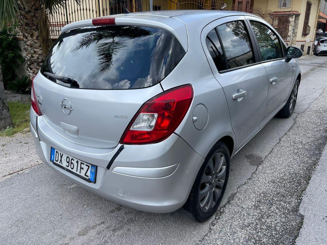 Opel Corsa 5 Porte Corsa 5p 1.2 Edition Gpl-tech 80cv LEGGI