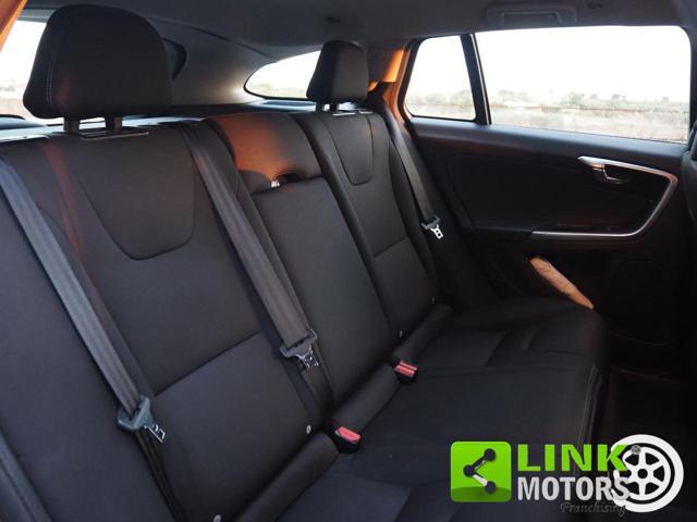 VOLVO V60 D2 Geartronic Kinetic