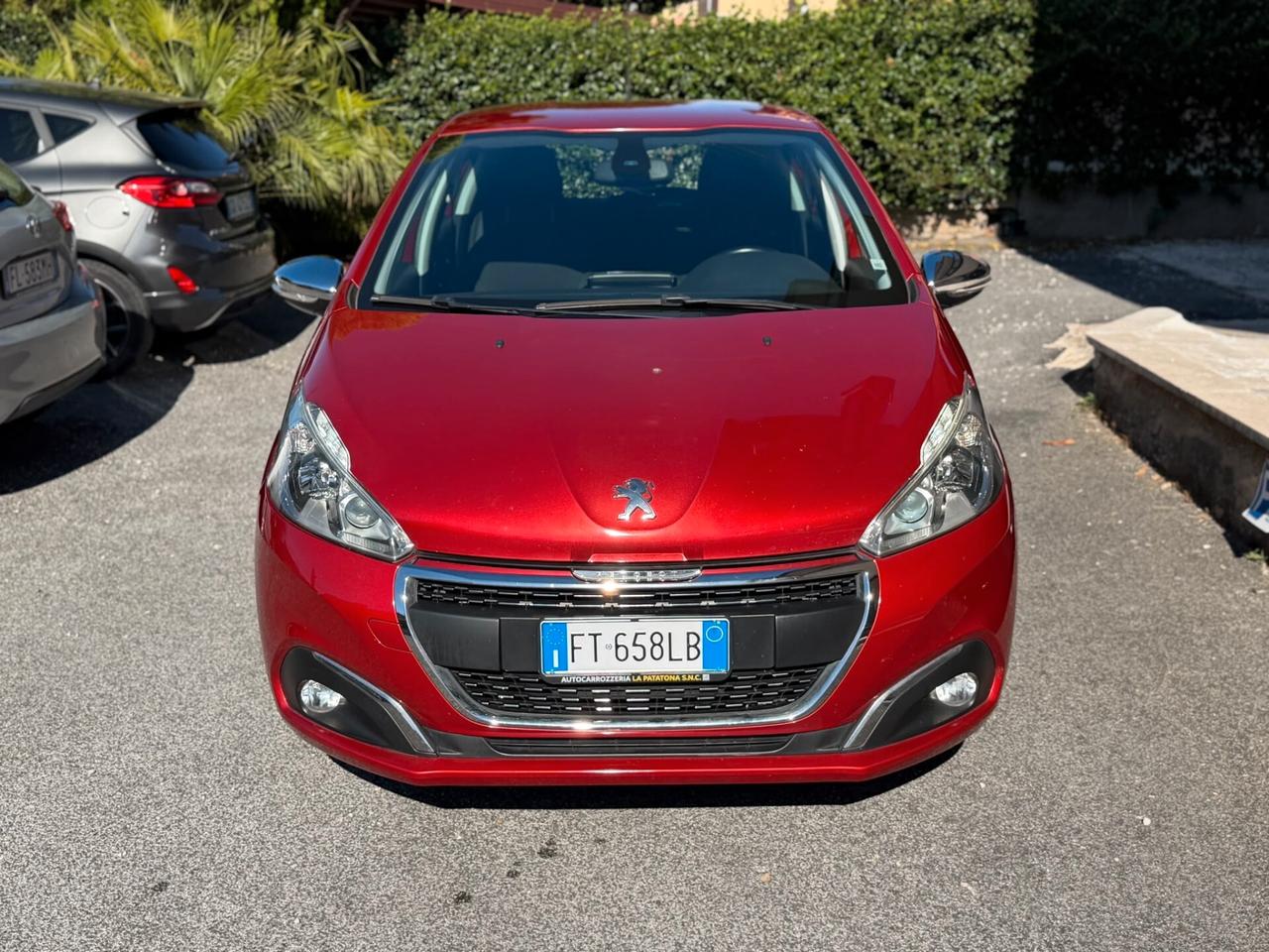 Peugeot 208 PureTech 82 - FULL OPT