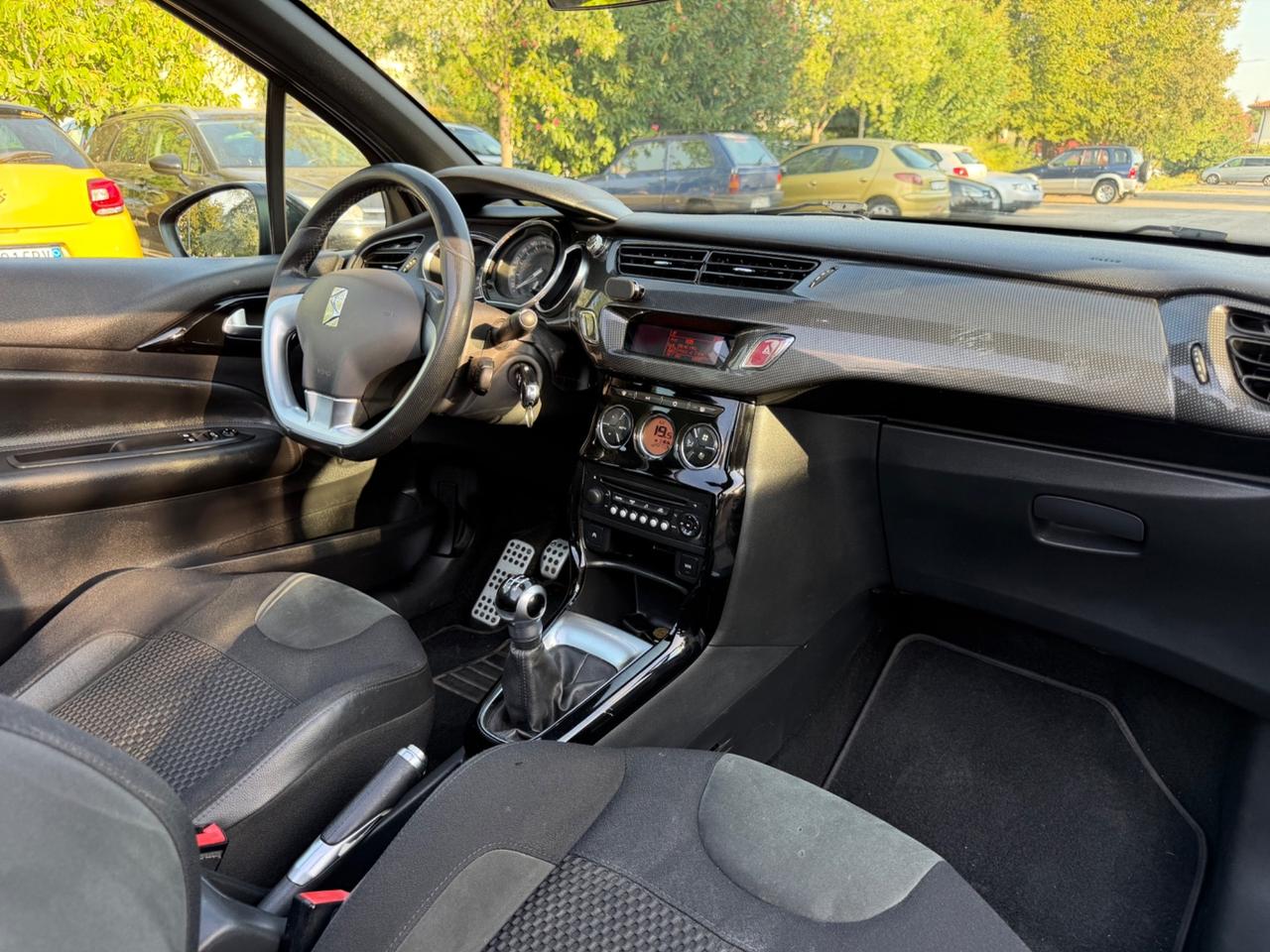 Ds DS3 3 1.6 e-HDi 90 So Chic Cabrio