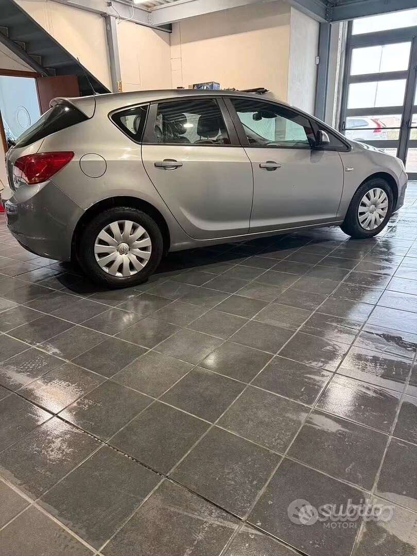 Opel Astra 1.7 CDTI - UNICO PROPRIETARIO- ROTTAMAZIONE GRATUITA