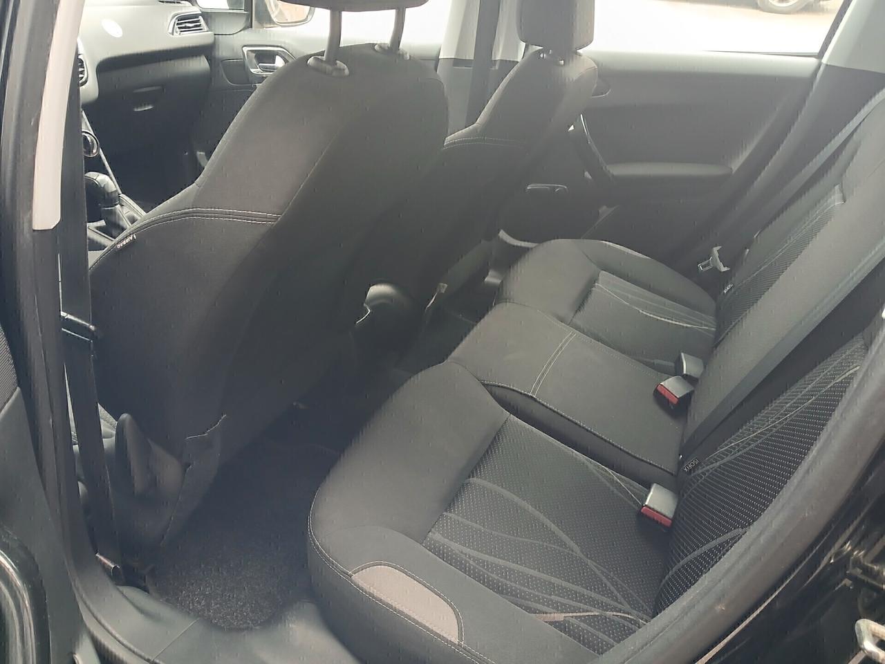 Peugeot 208 1.0 VTi 68 CV 5 porte Access