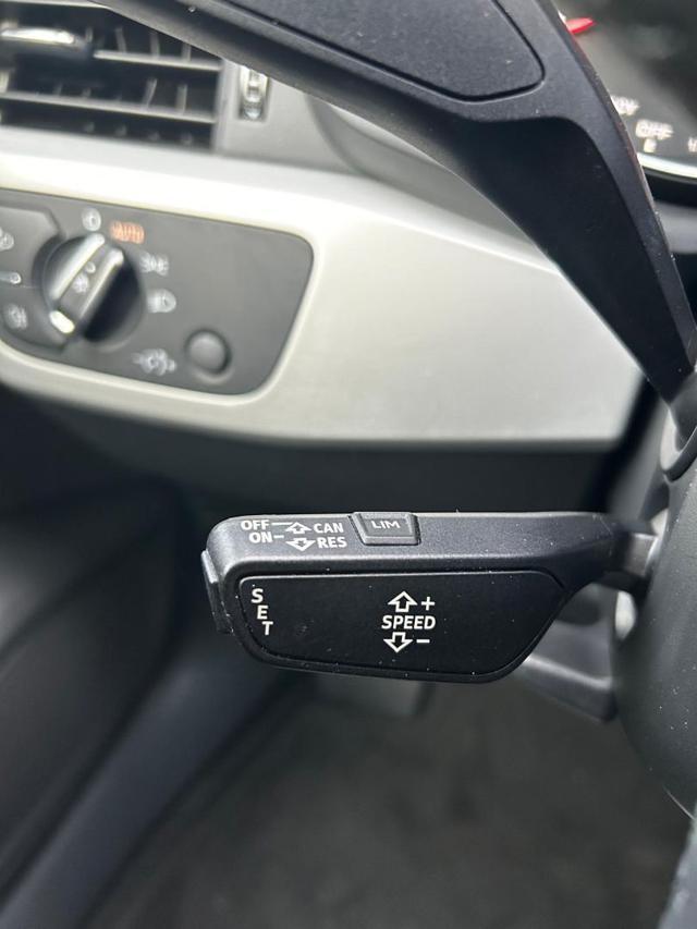 AUDI A4 Avant 30 TDI/136 CV S tronic NEO PATENTATO