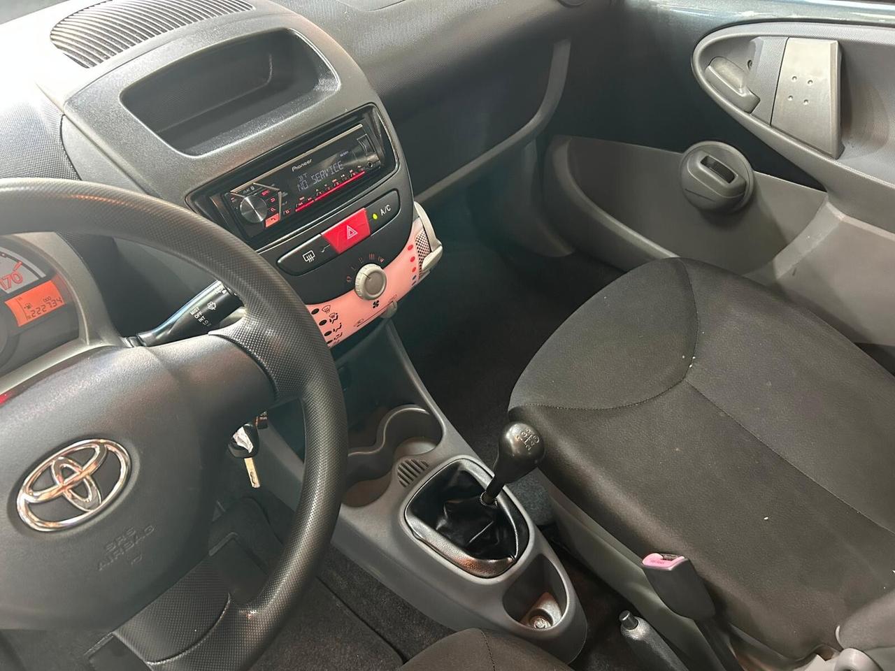 Toyota Aygo 1.0 12V VVT-i 5 porte Sol