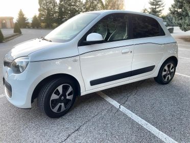 NEOPATENTATI Renault Twingo SCe Lovely