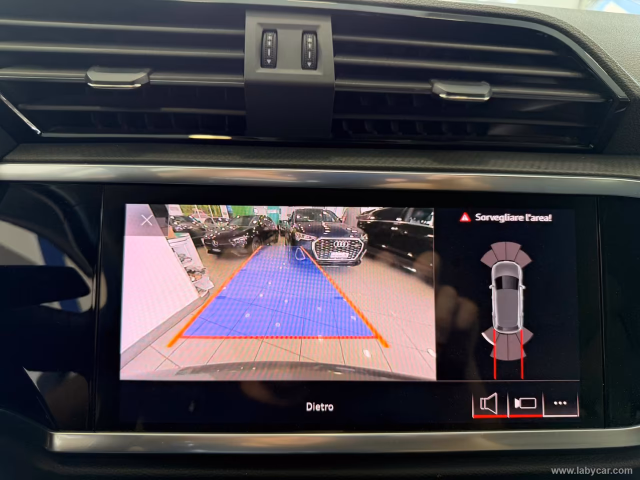 AUDI Q3 35 TDI S tronic Business Advanced