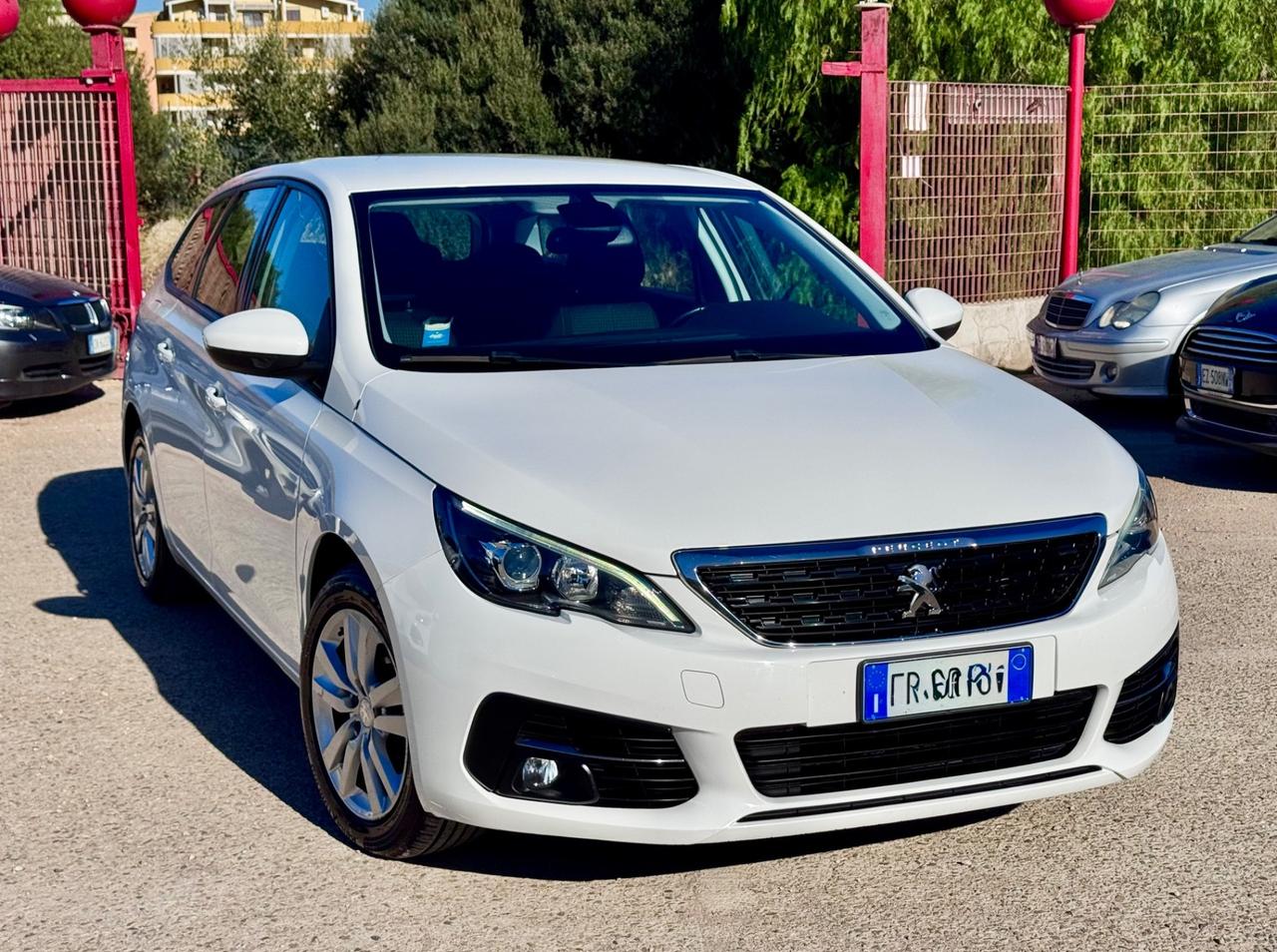 Peugeot 308 BlueHDi 130 S&S SW Tech Edition